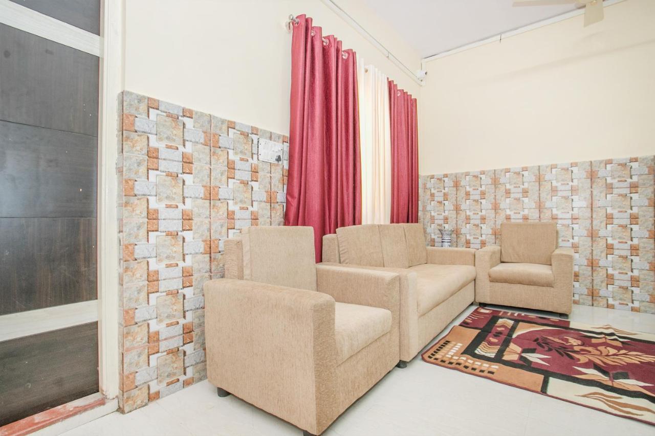 Oyo 24069 Flagship Aaira Inn بنغالور المظهر الخارجي الصورة
