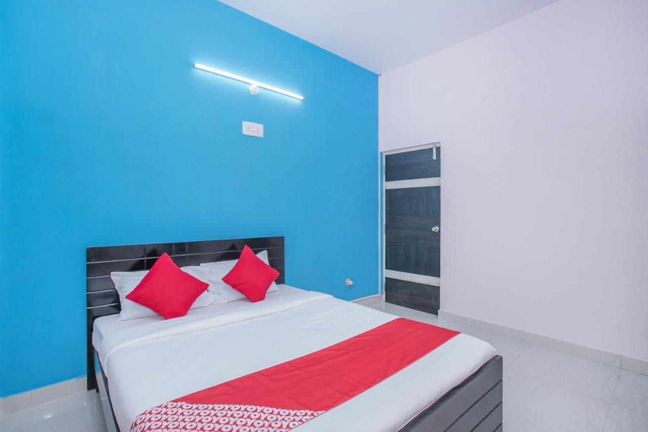 Oyo 24069 Flagship Aaira Inn بنغالور المظهر الخارجي الصورة